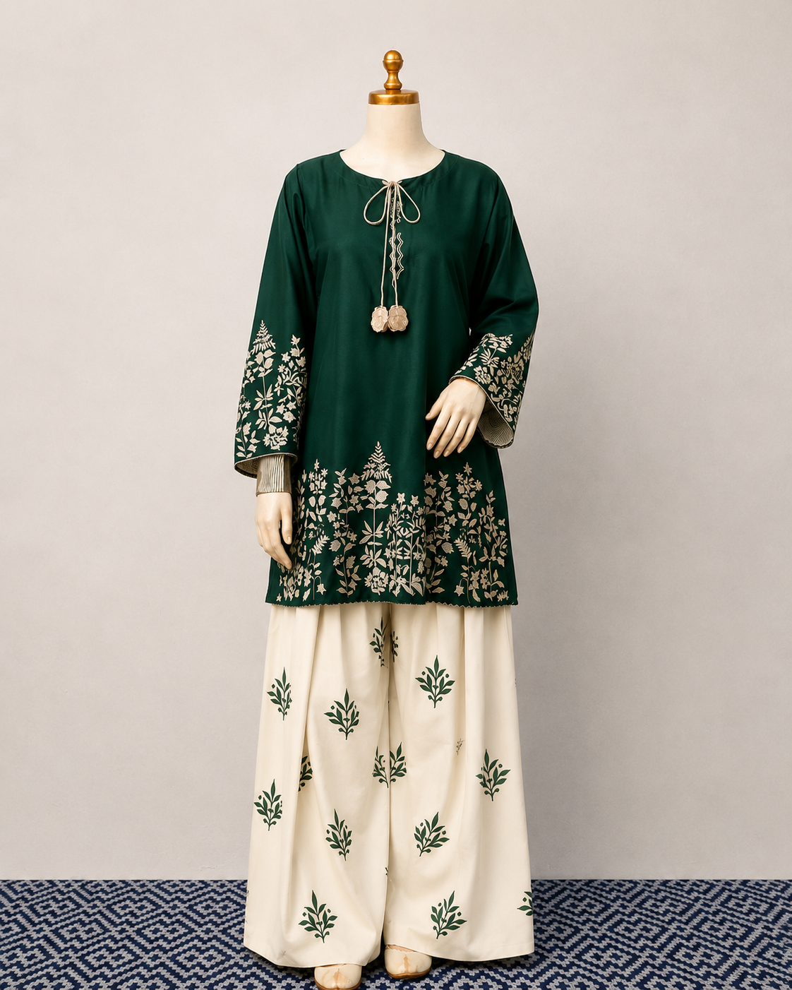 Elegant Kurti Set With Farshi pant. D2