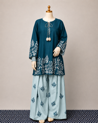 Elegant Kurti Set With Farshi pant. D2